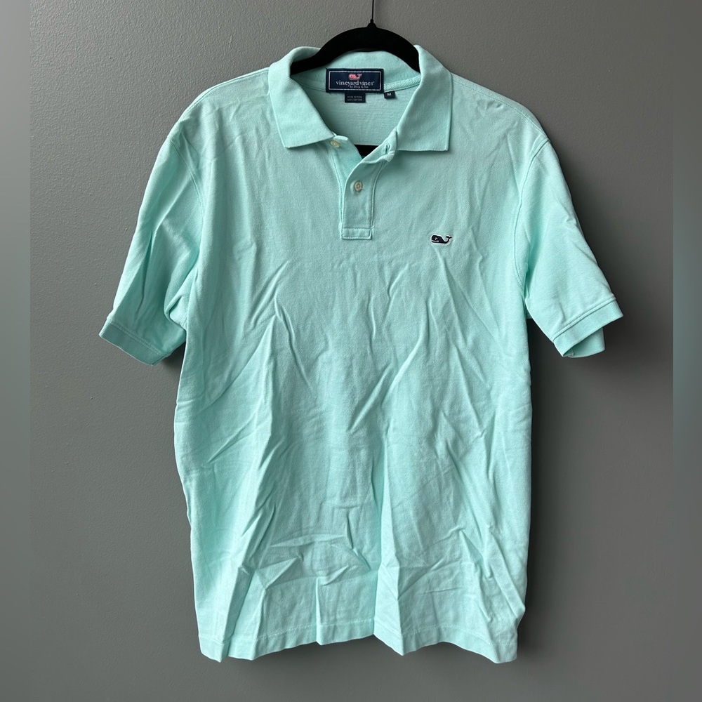 Men’s Vineyard Vine’s polo